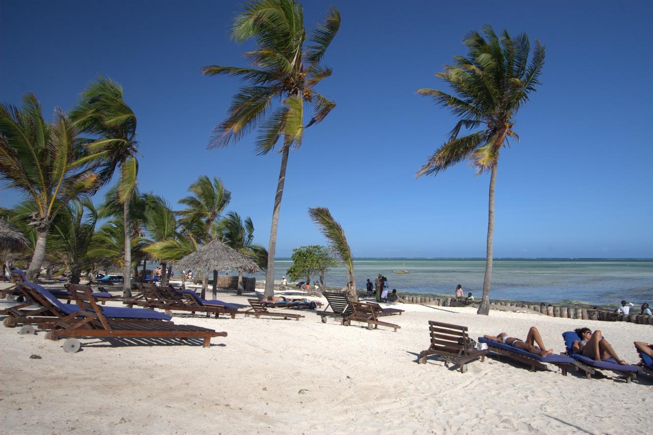 Jumbo Watamu Hotell Eksteriør bilde