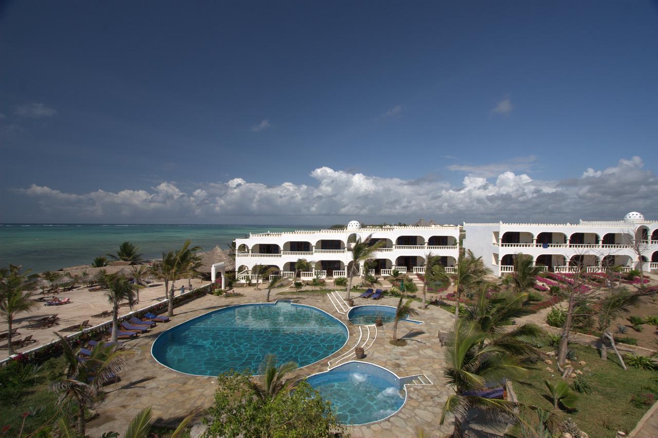 Jumbo Watamu Hotell Eksteriør bilde