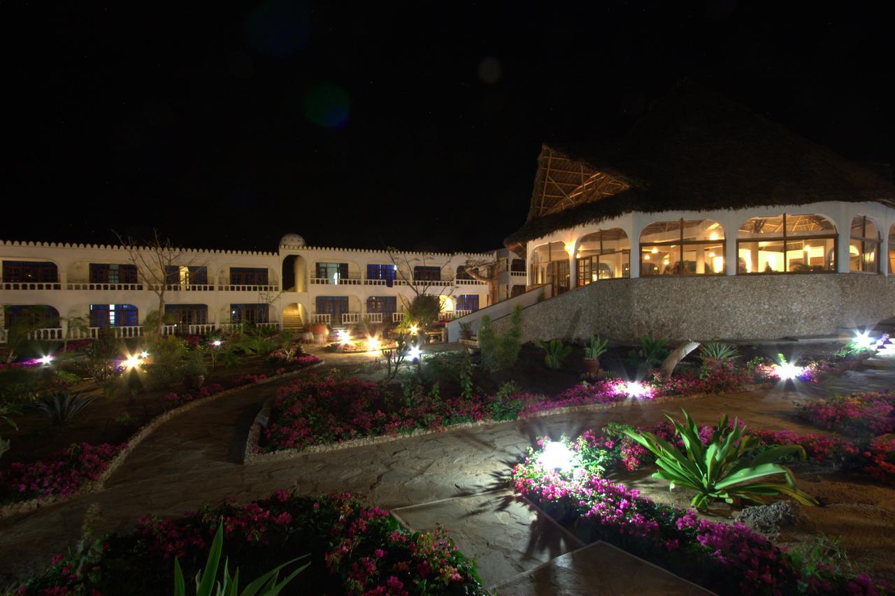 Jumbo Watamu Hotell Eksteriør bilde