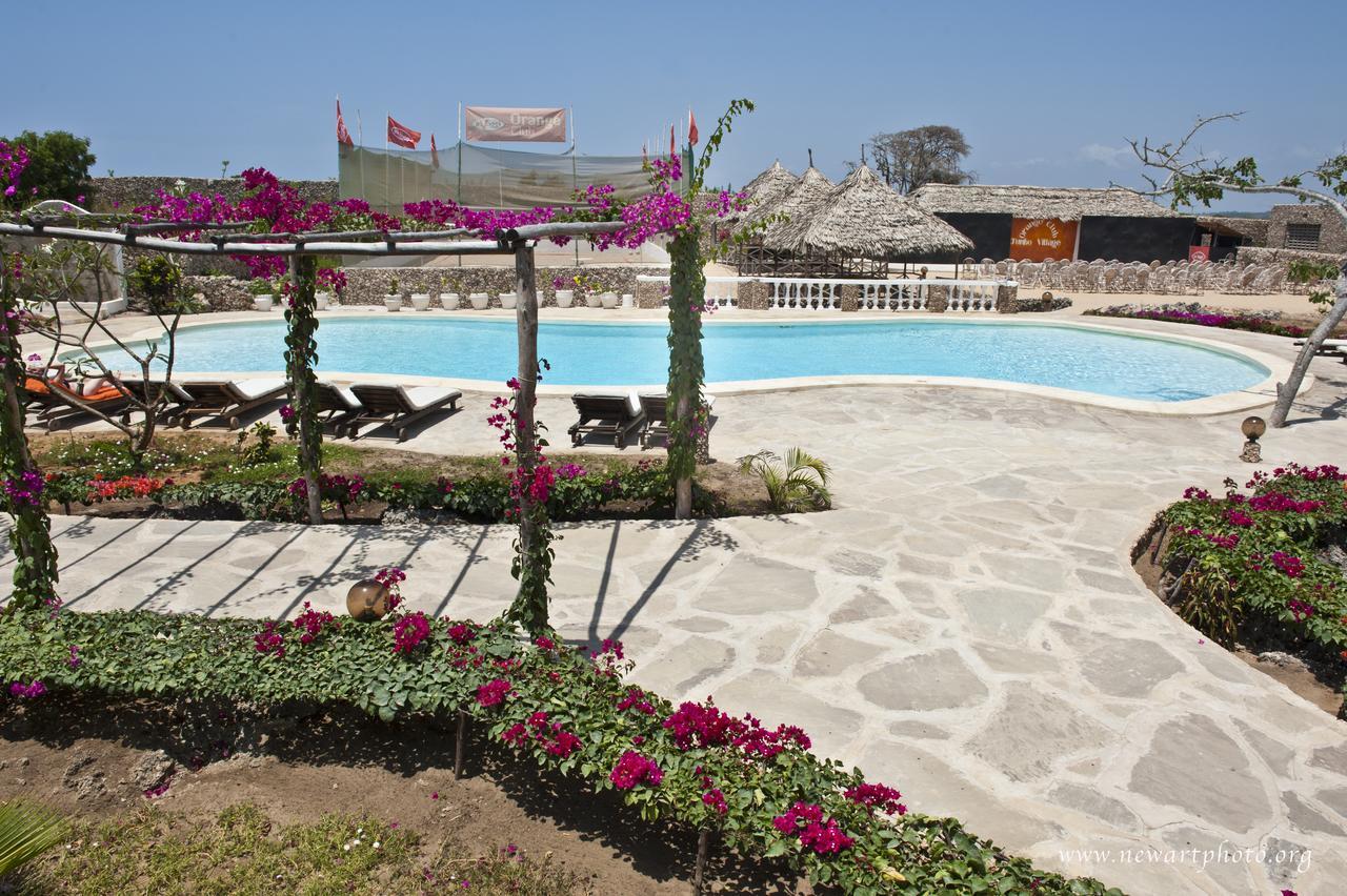 Jumbo Watamu Hotell Eksteriør bilde
