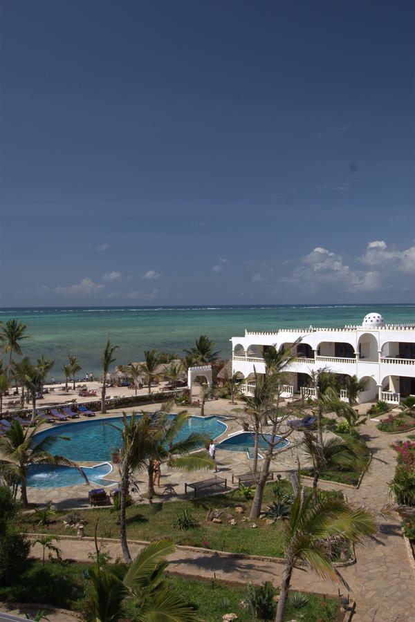 Jumbo Watamu Hotell Eksteriør bilde