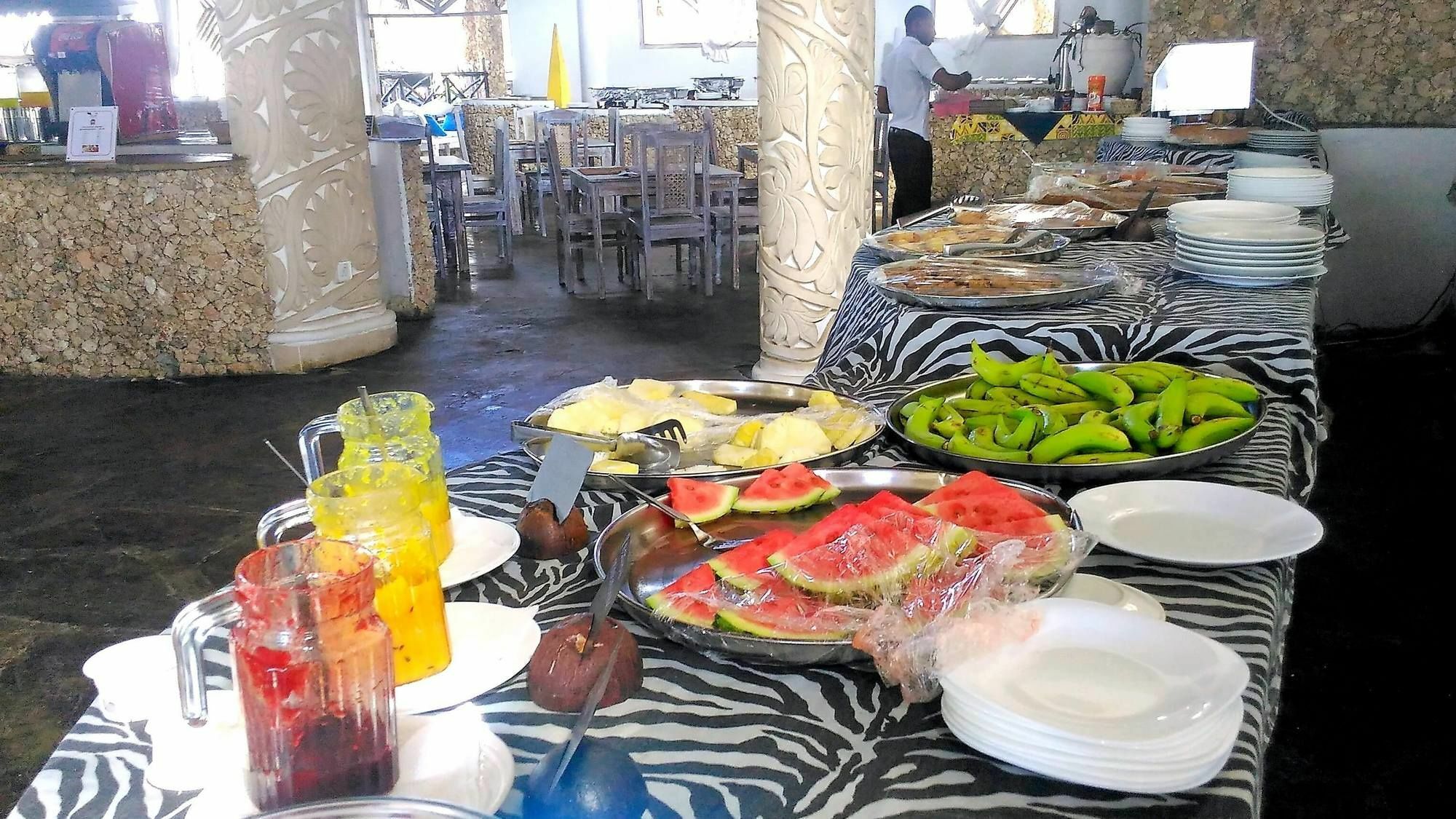 Jumbo Watamu Hotell Eksteriør bilde